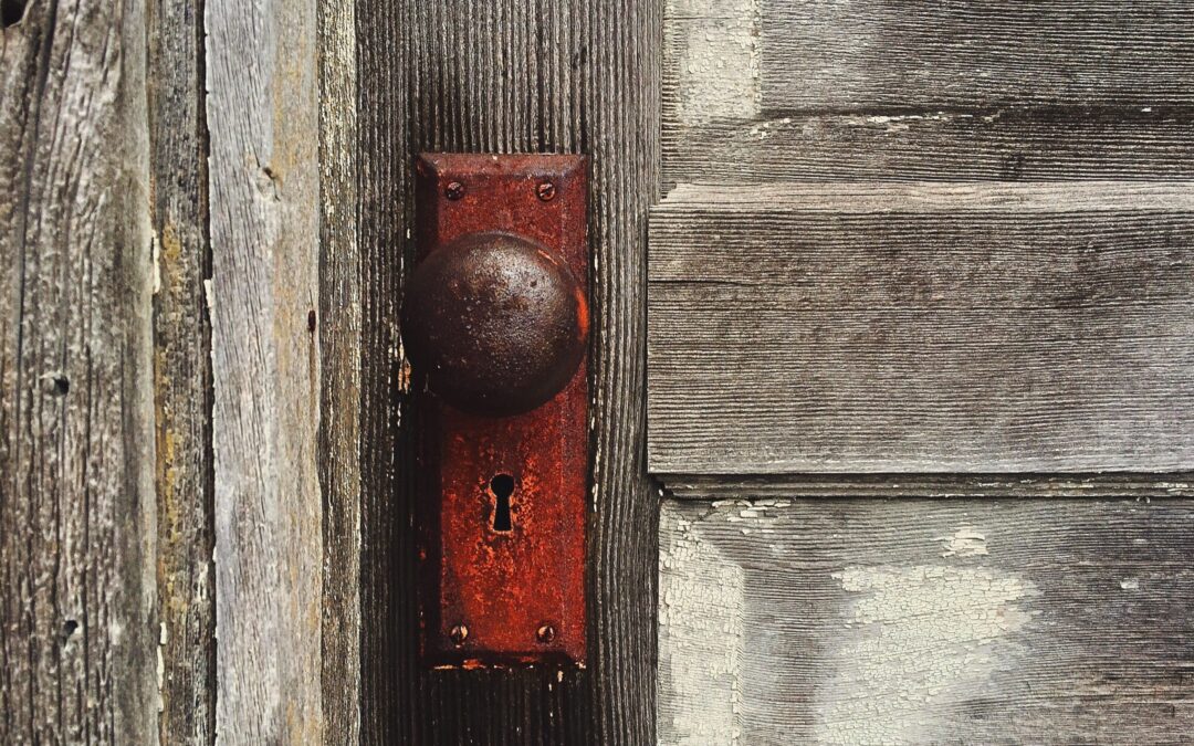 Image of a door knob.